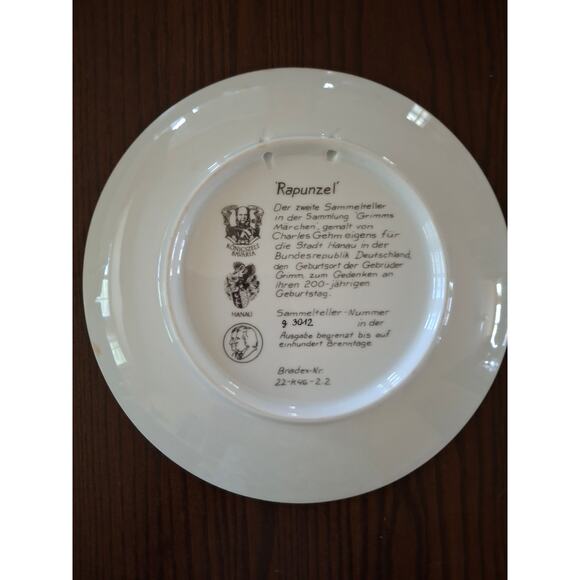 Konigszelt Bavaria "Rapunzel" decorative plate. - Picture 2 of 6